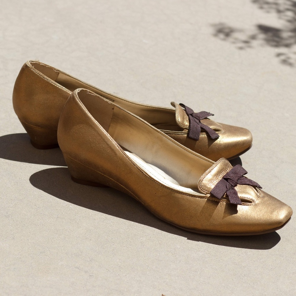 Esquire Golden Court Shoes